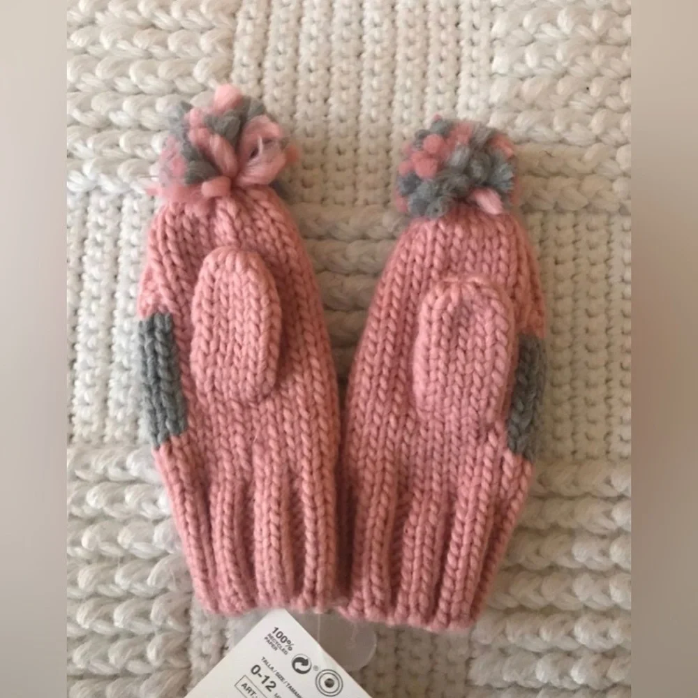 NWT Zara Baby Girl's 0-12 Month Mittens